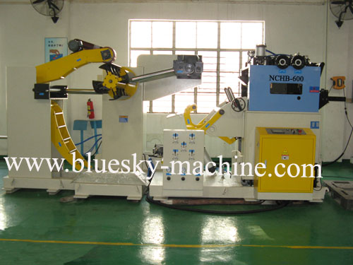 Heavy Duty Decoiler Straightener Servo Feeder