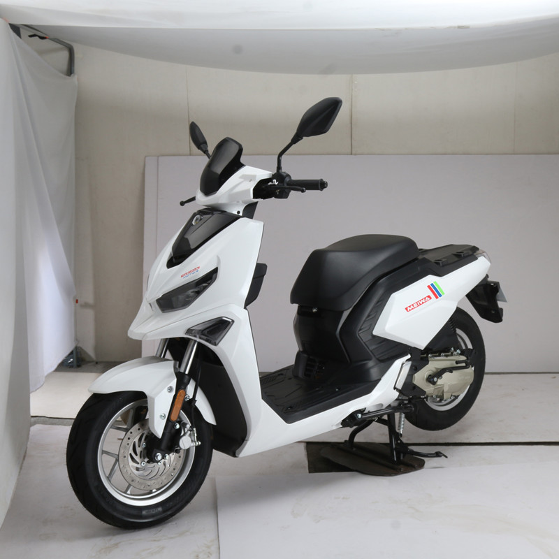 delivery scooter - Image 2