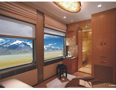 Deluxe Sleeper Railcar for Scenic Tourism