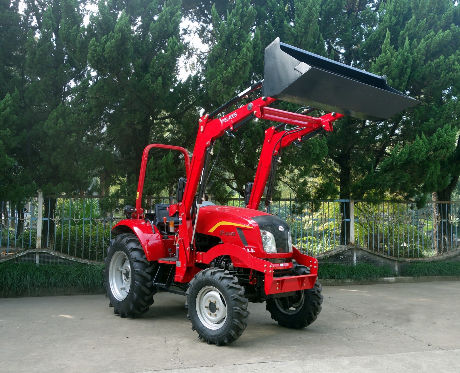 Four-Wheeled Tractor with Synchromesh Gear