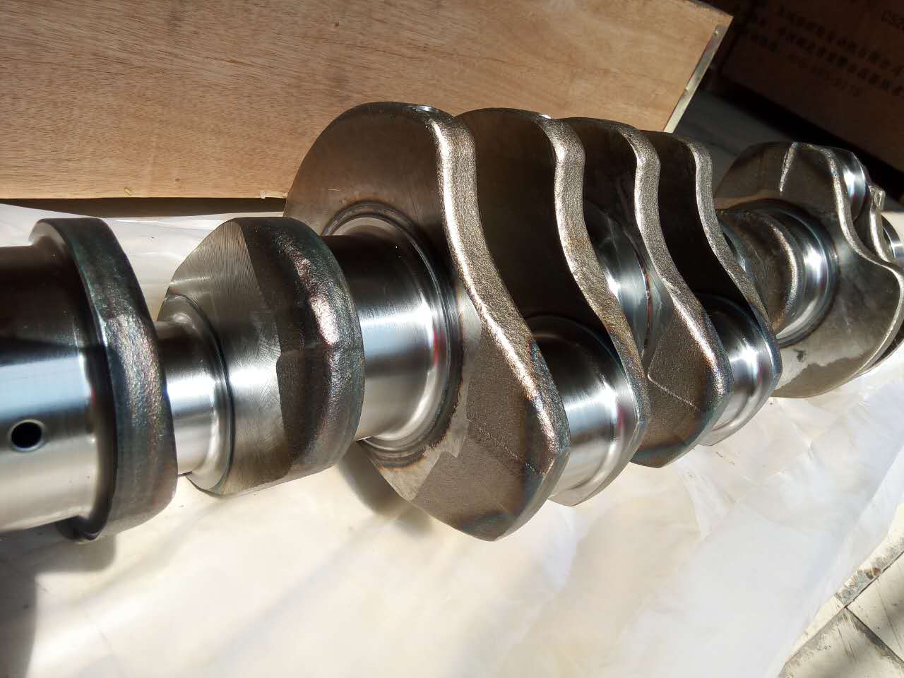 Diesel engine parts/ Crankshaft 3965010 - Image 2