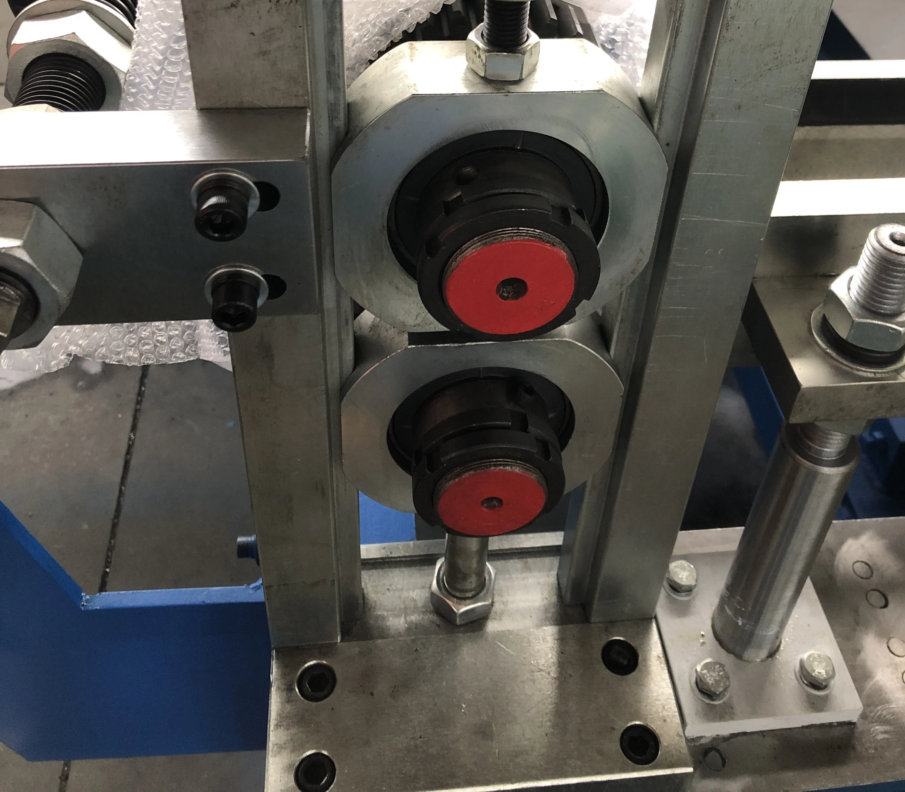 Close-up of the roll forming mechanism