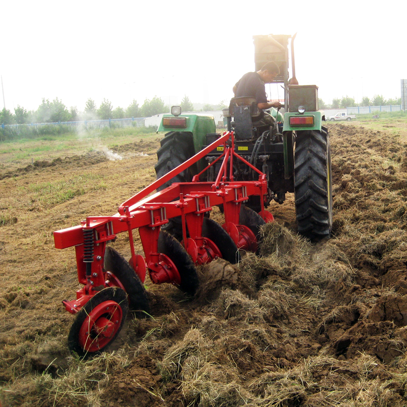 Heavy-duty disc plough frame and blades