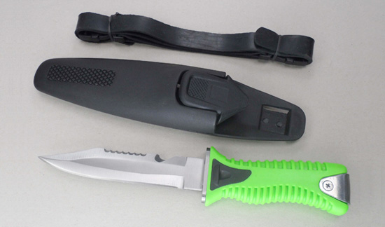 Diving Knife with Serrated Edge and Sheath