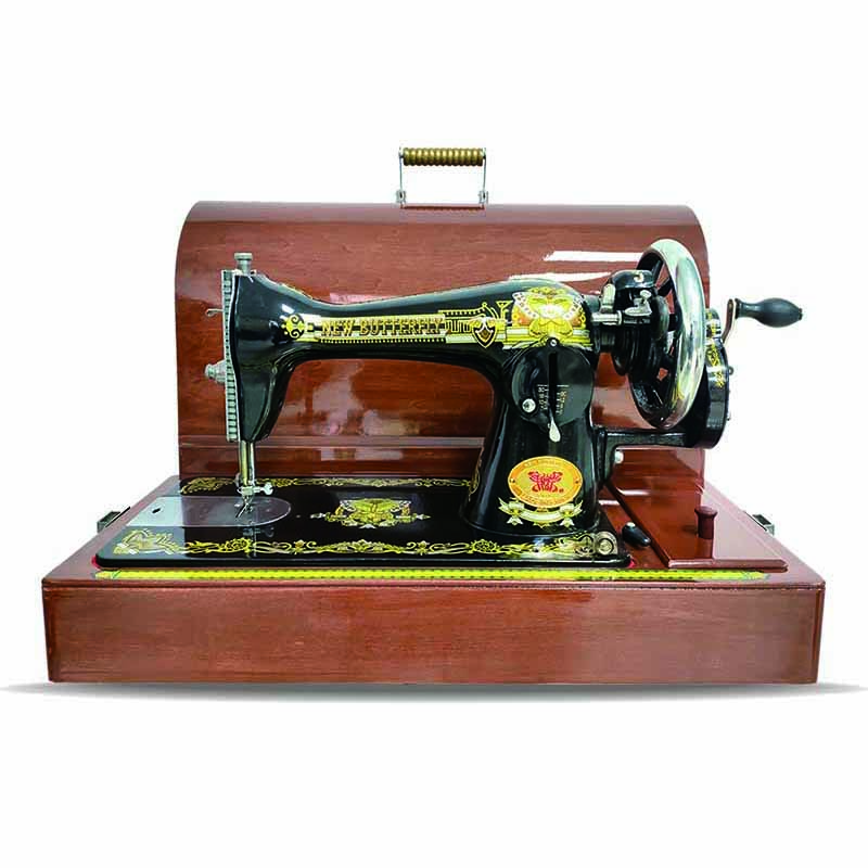 Domestic sewing machine with case - Image 2