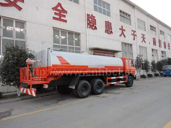 DONGFENG rear double bridge water truck - Image 2