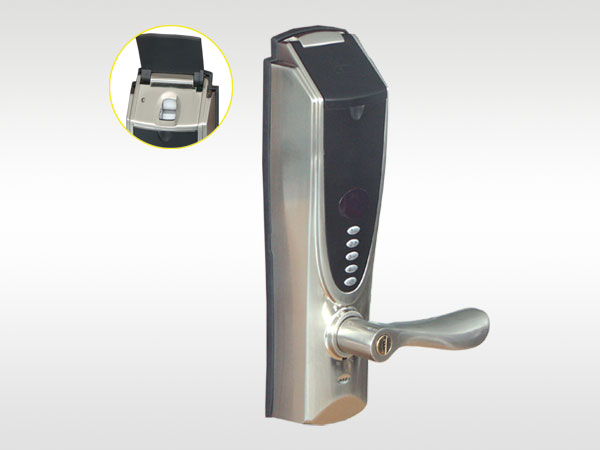 Digital Door Lock with Fingerprint and Keypad Access