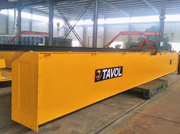 Main girder construction
