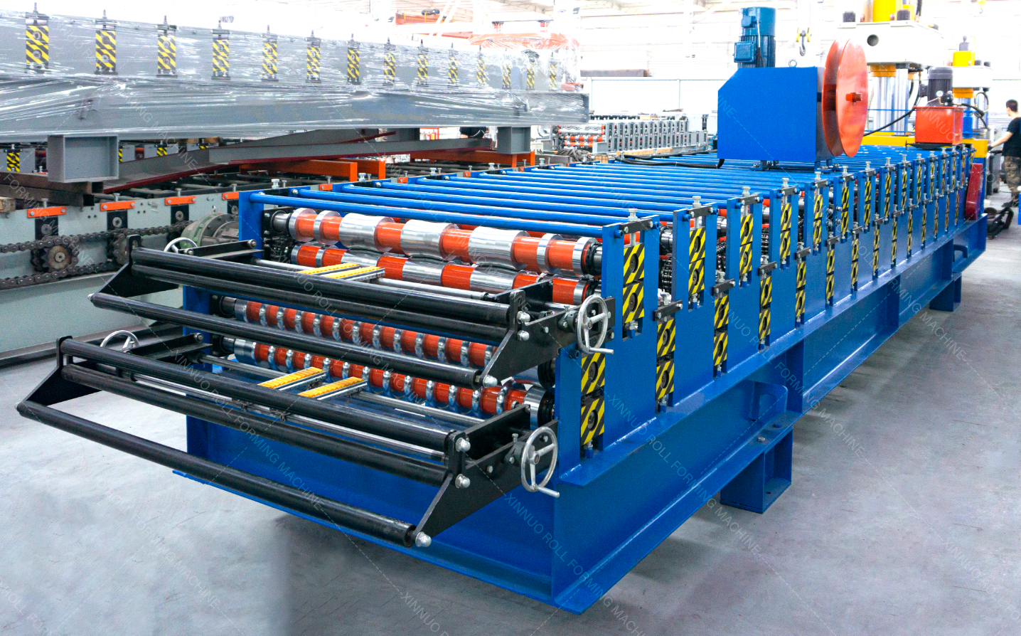 Robust frame and rolling stations