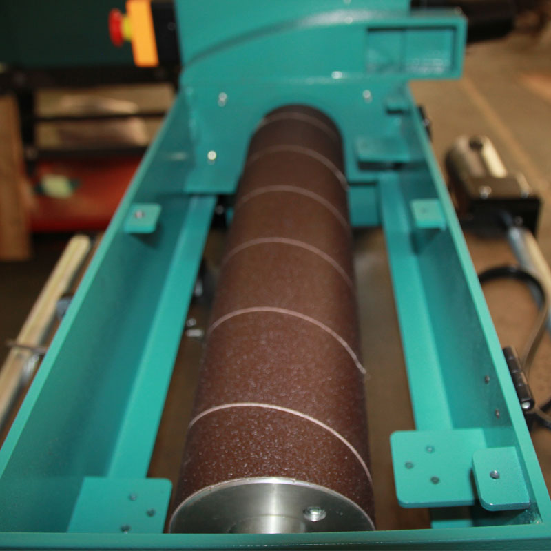 Close-up of the sanding drum