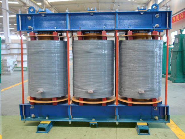 Three-Phase Dry-Type Core Series Reactor for Reactive Power Compensation