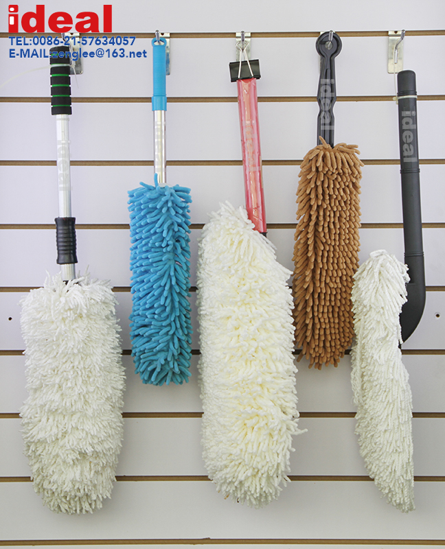 Extendable Microfiber Duster Set
