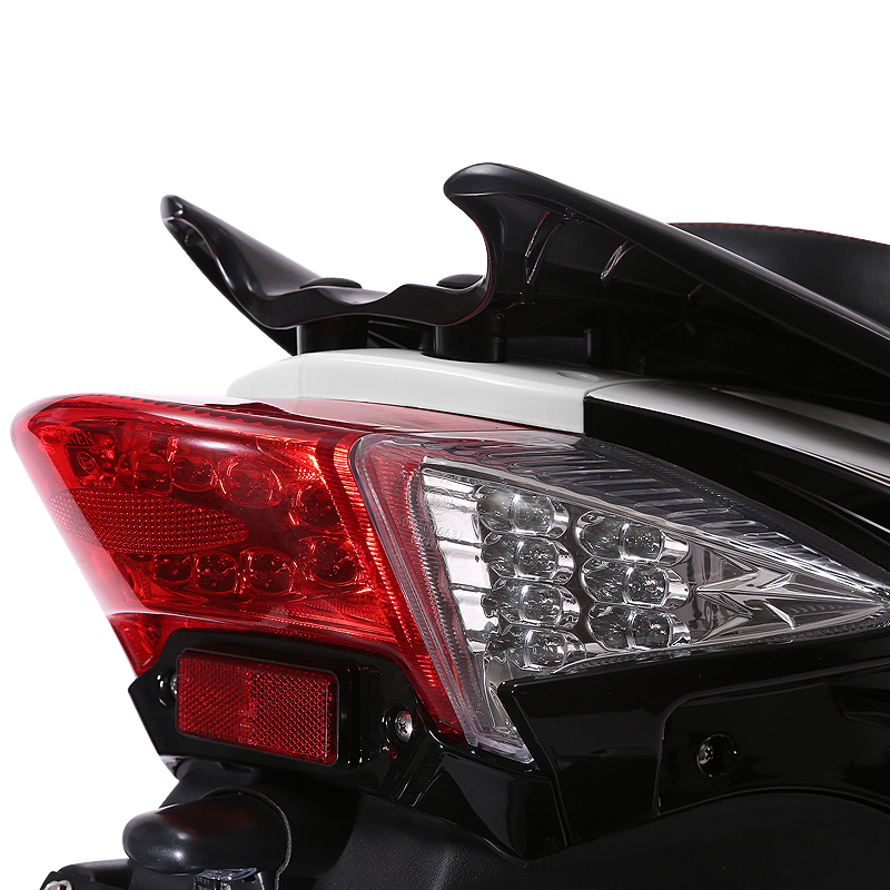 Close up of the rear LED tail light assembly