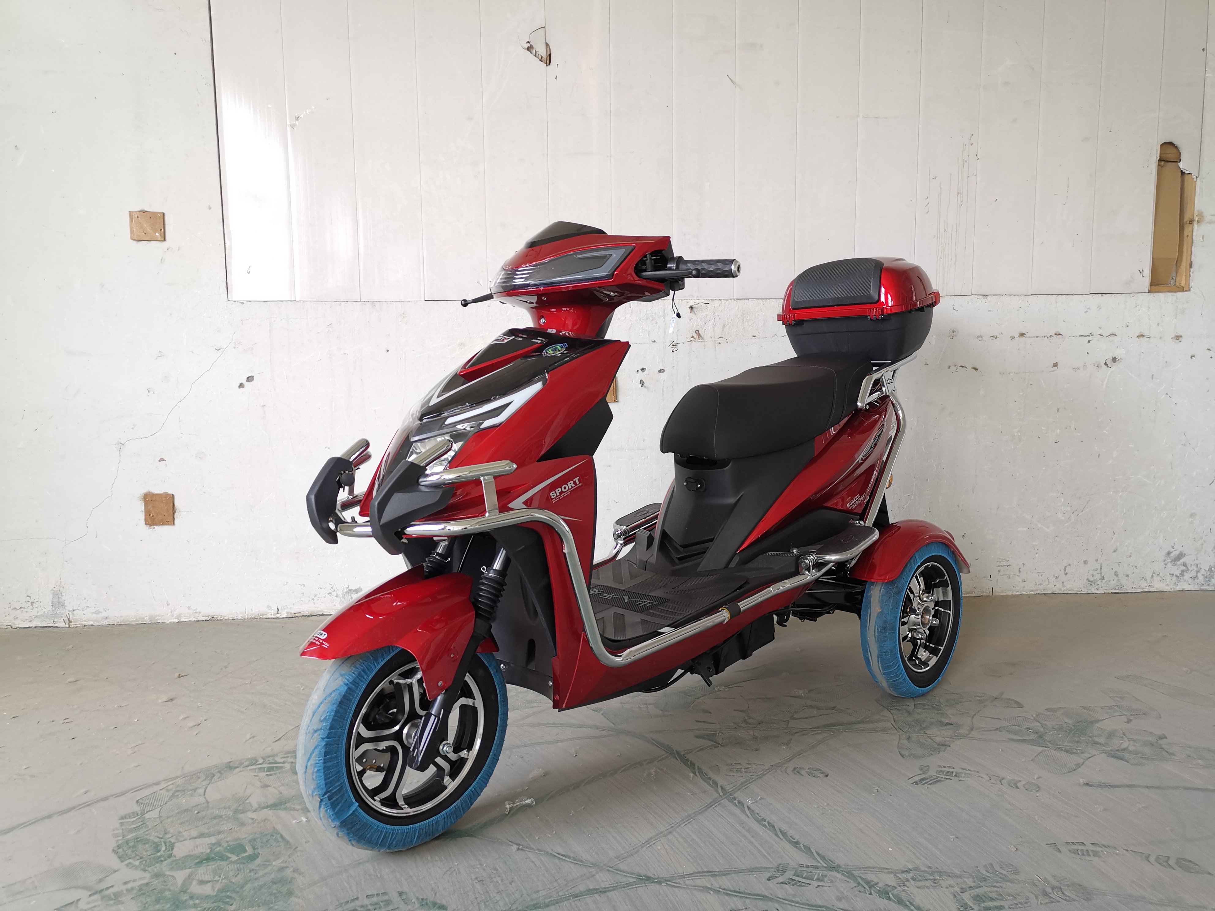 Electric Adult Tricycle with Cargo Storage