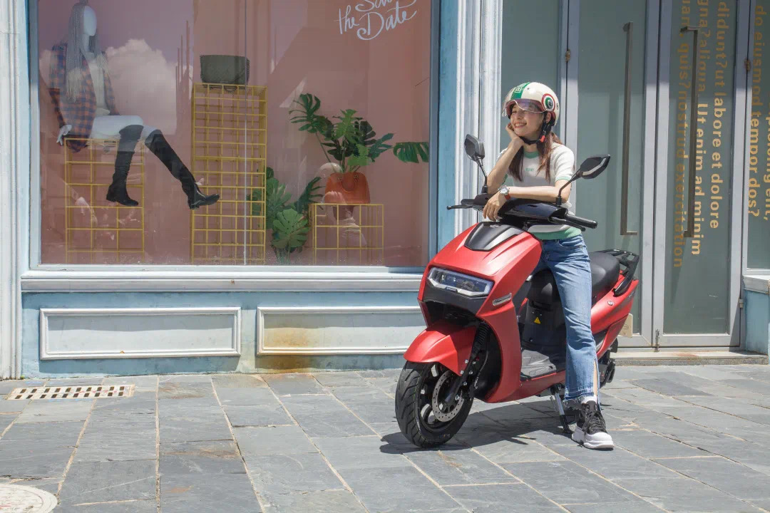 Ecooter EH2 electric motorcycle - Image 2