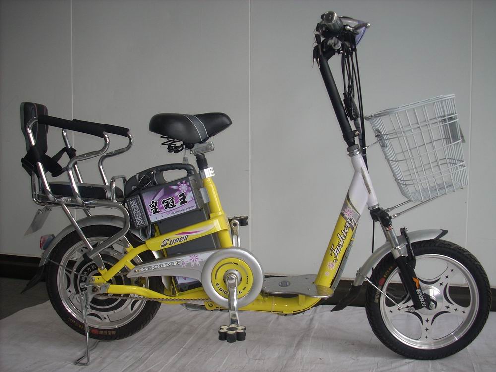 Step-Through Frame Electric Bicycle with Child Seat