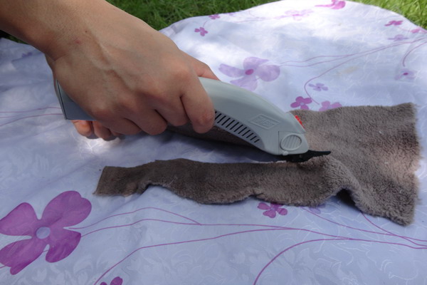 electric fabric cutter /electric cutting machine for cloth - Image 3