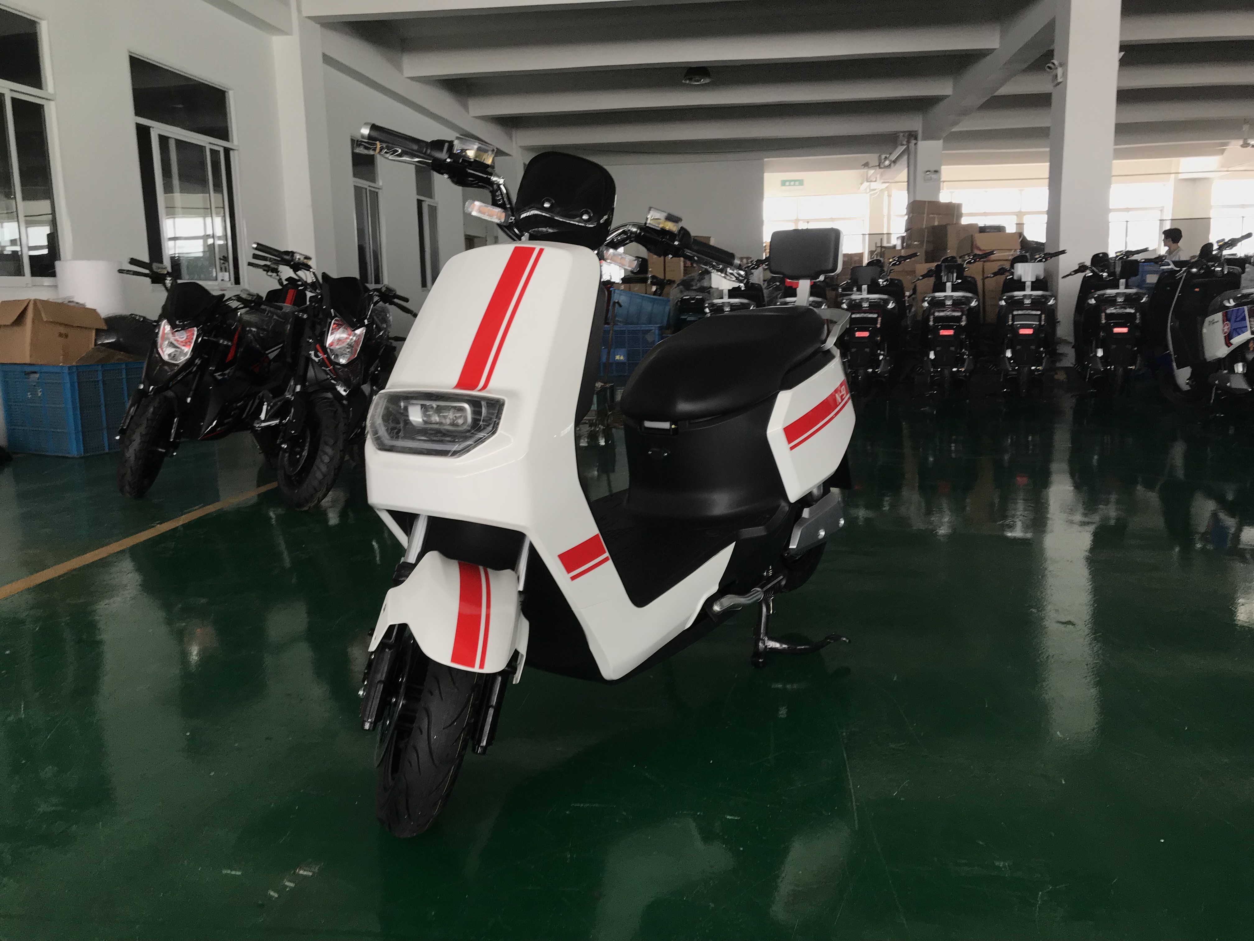 Electric Scooter - Image 2