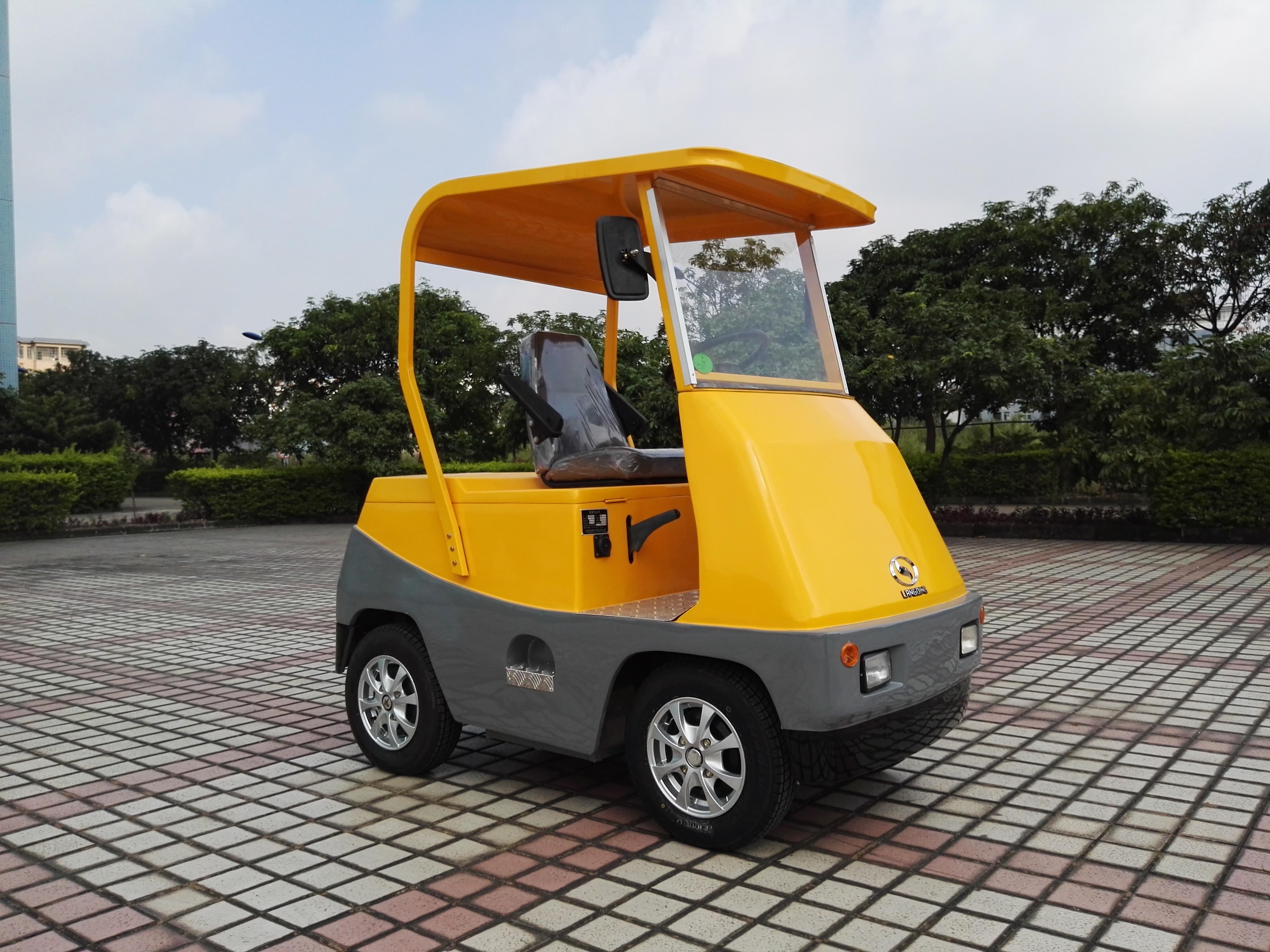 Electric Towing Car - Image 3