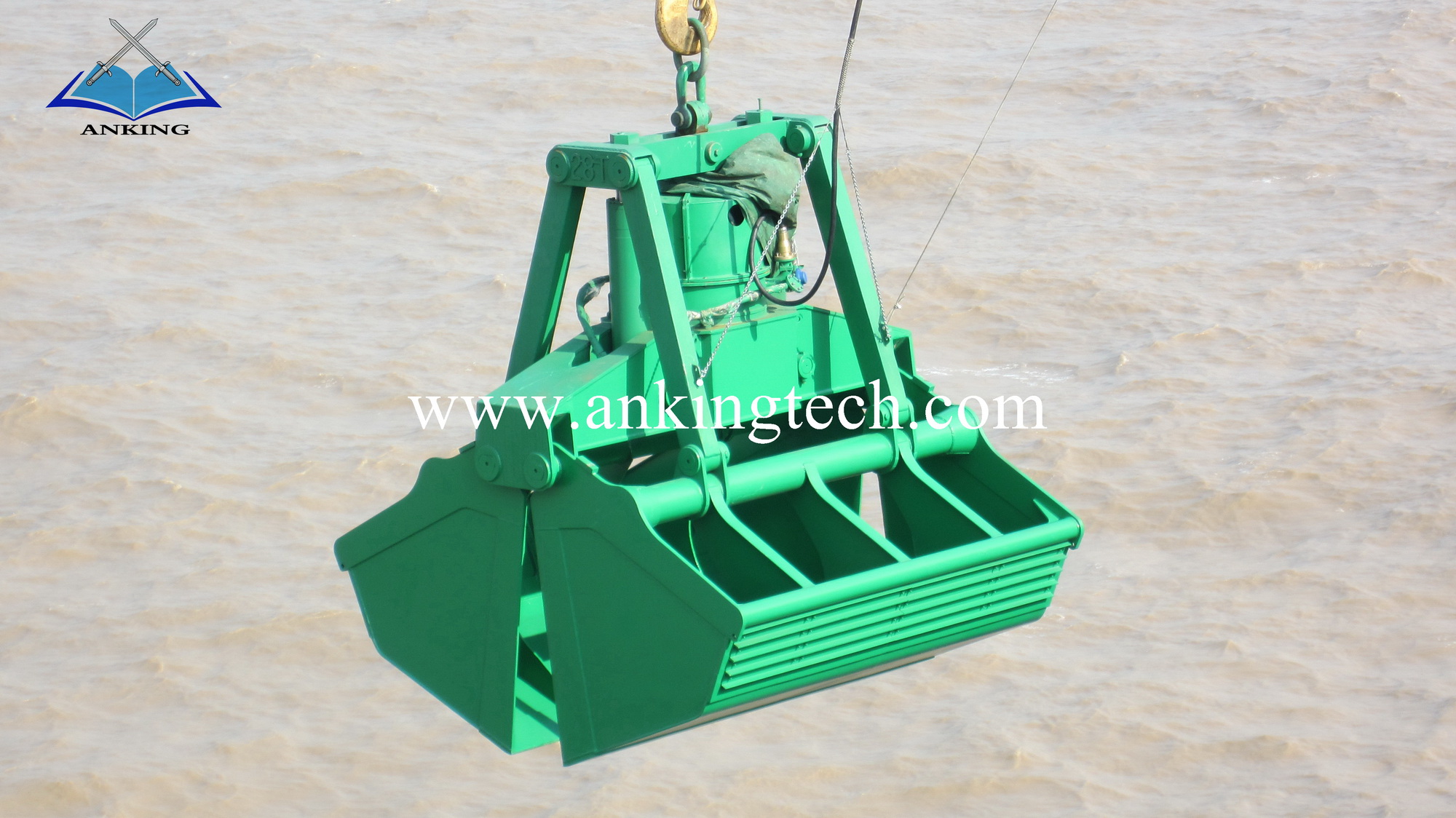 Electro-hydraulic clamshell grab for marine cargo ship - Image 3