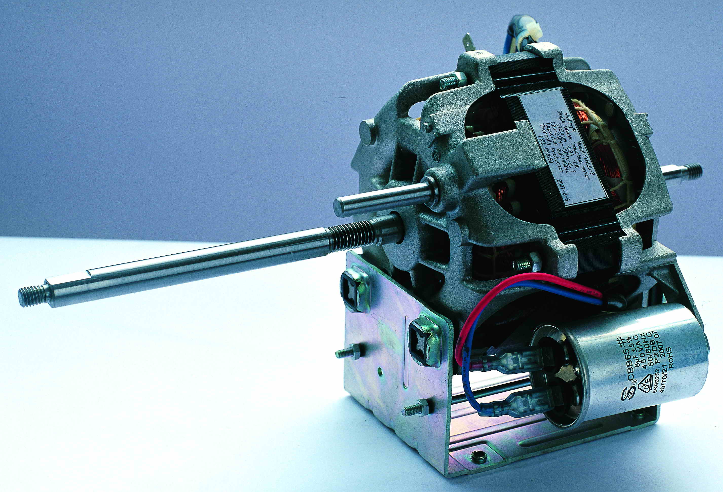 Single-Phase Induction Motor for Elevators