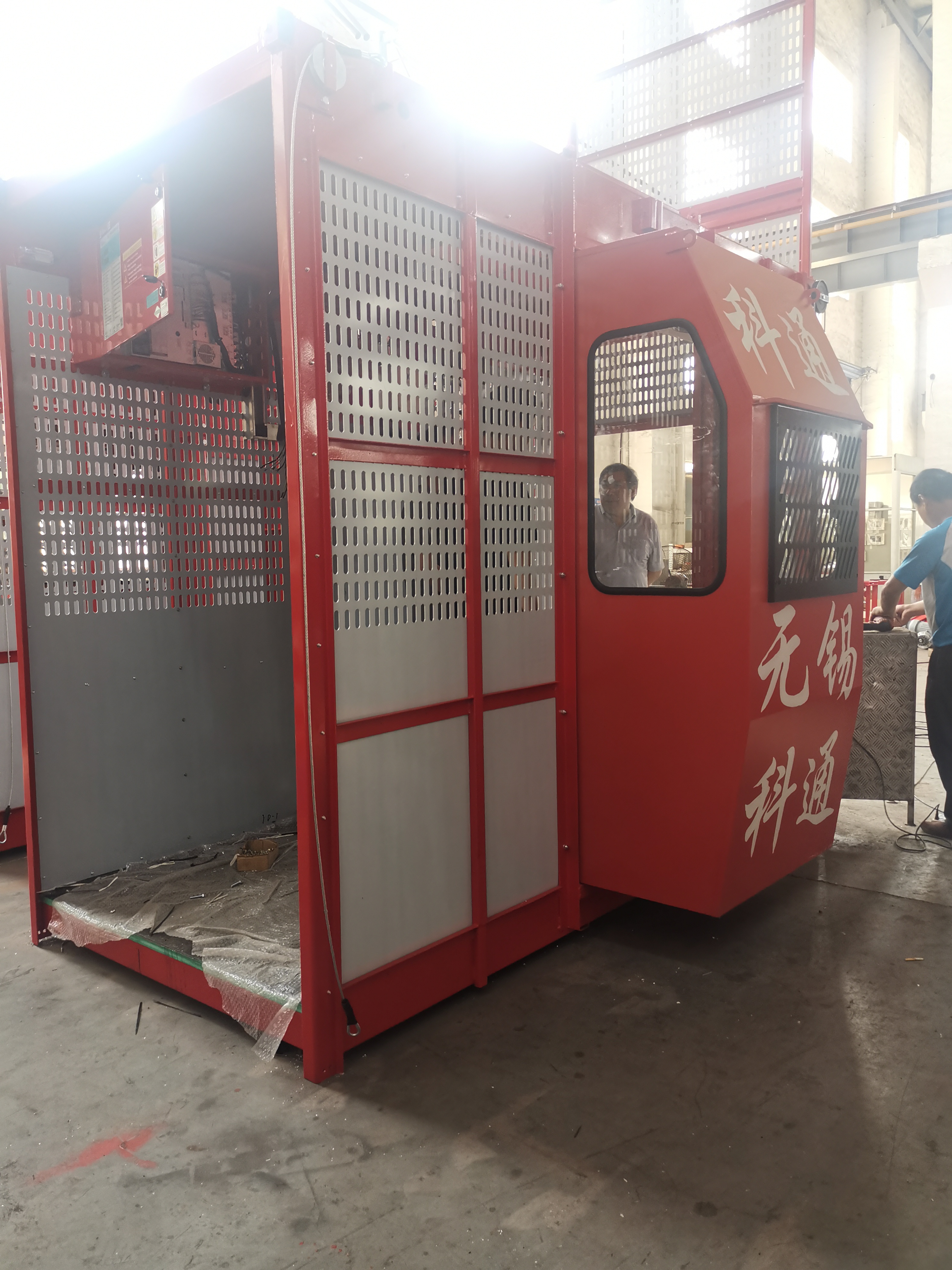 elevator for goods and passengers - Image 3