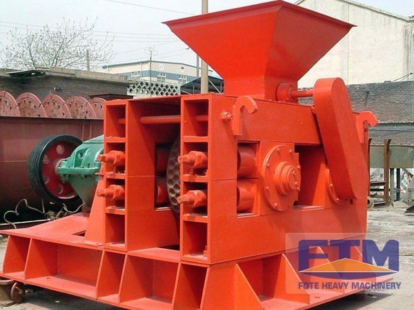 Energy-saving briquette press machine in industrial setting