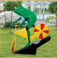 Frog Bicycle Animatronic Display