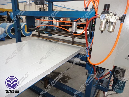 EPS sandwich panel roll forming machine - Image 3