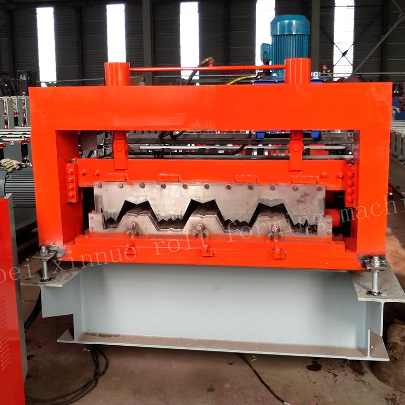 Floor Decking and Roofing Sheet Roll Forming Machine