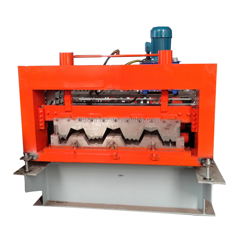 Heavy-duty industrial roll forming machine