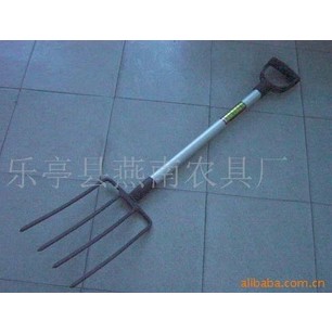 Four-Tine Pitchfork with D-Handle