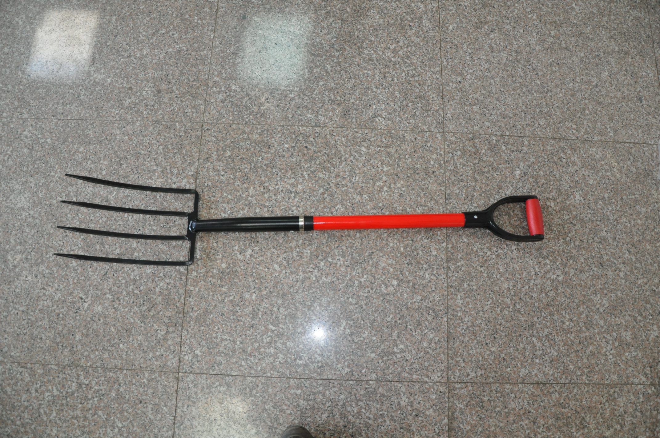 Four-Tine Pitchfork with D-Grip Handle
