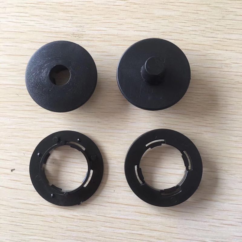 four in one button - Image 2
