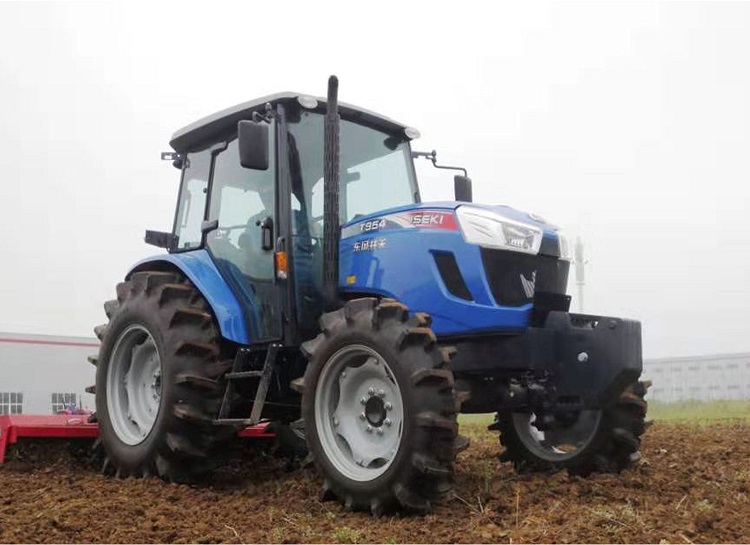 Four-Wheel Agricultural Tractor