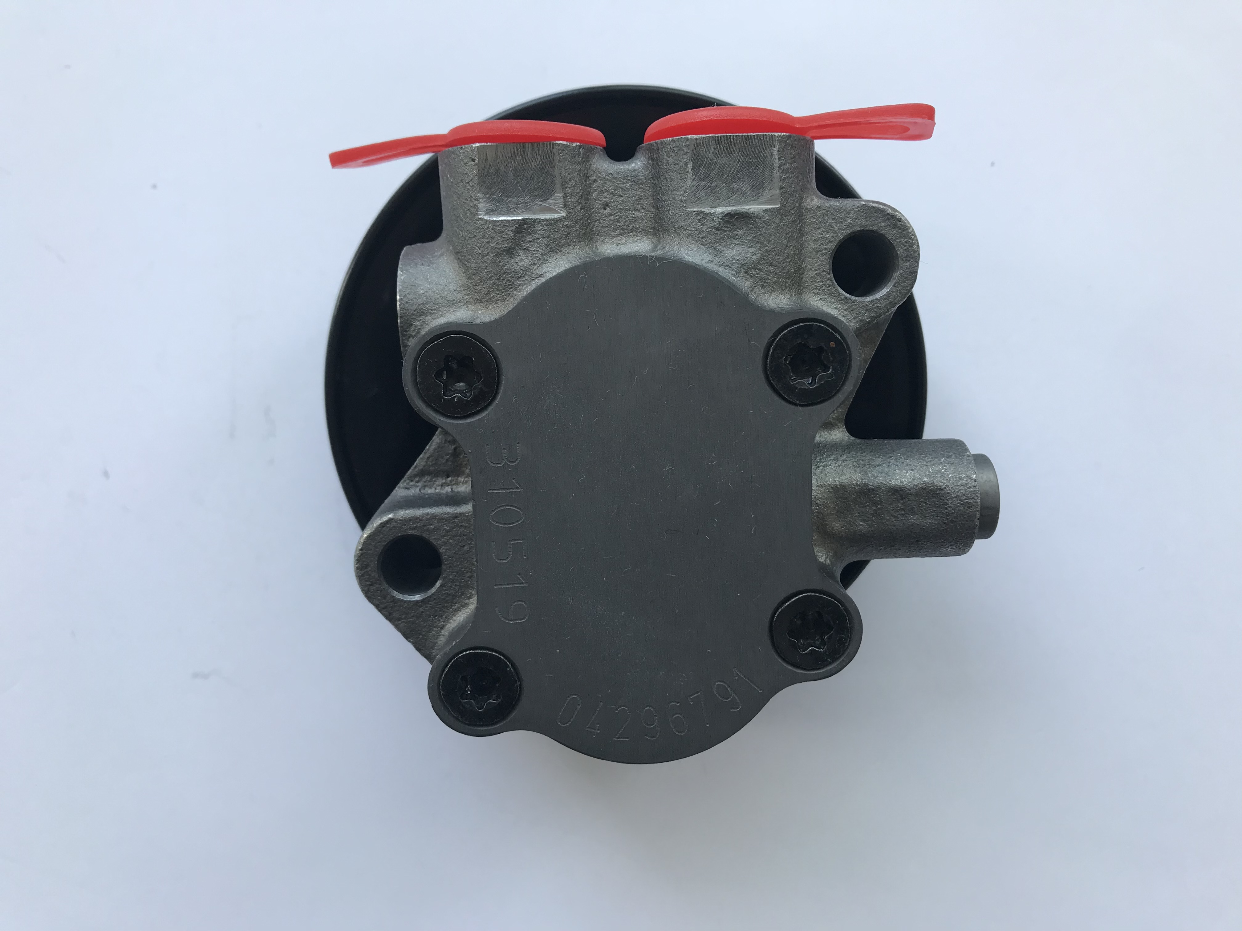 Automotive Engine Fuel Pump with Pulley System