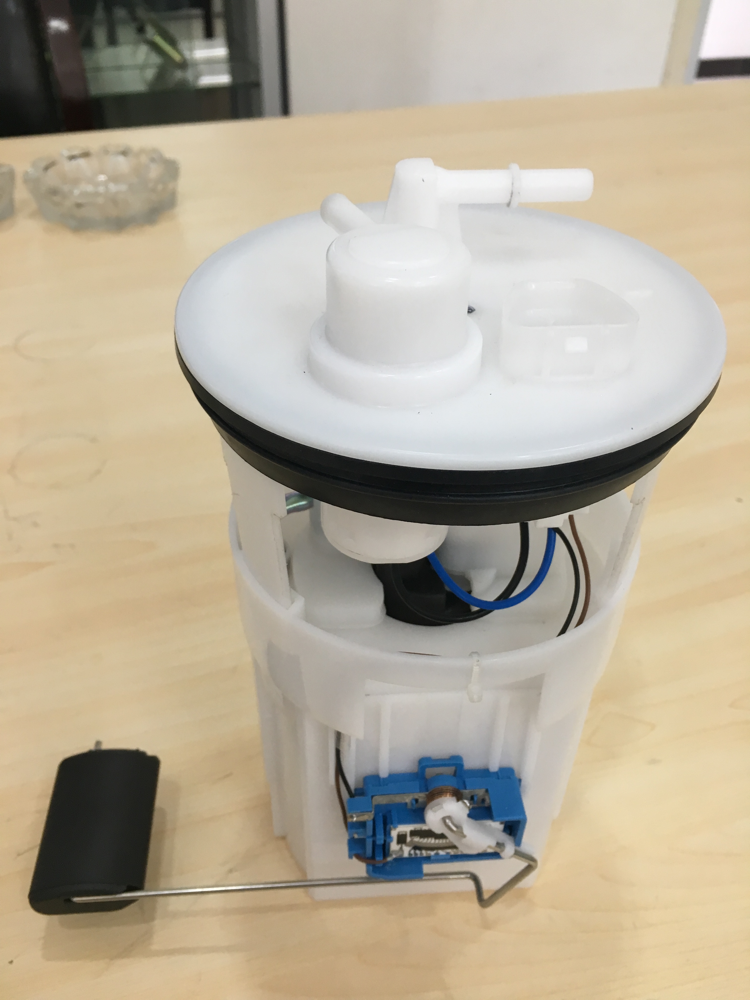 Automotive Fuel Pump Assembly with Sending Unit