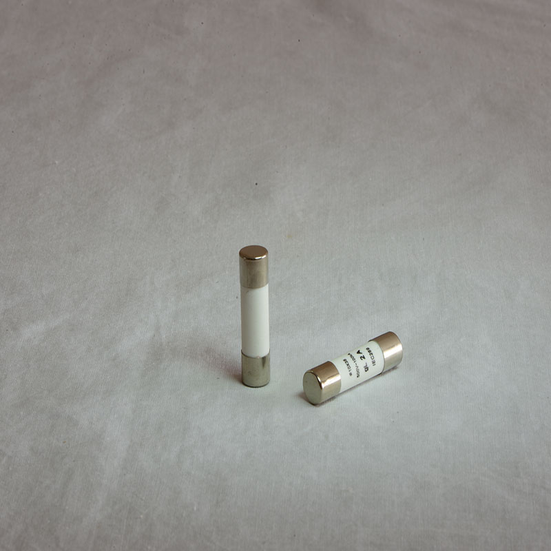 Compact Fuse and Base Assembly