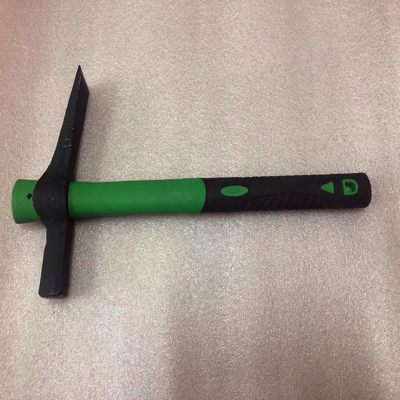 Dual Head Garden Pickaxe with Ergonomic Grip
