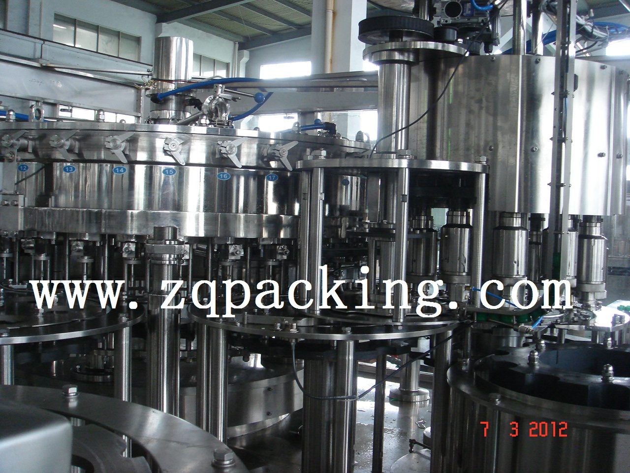 Automatic Carbonated Beverage Filling Machine