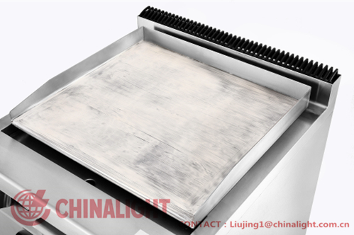 Commercial Gas Griddle with Shelf