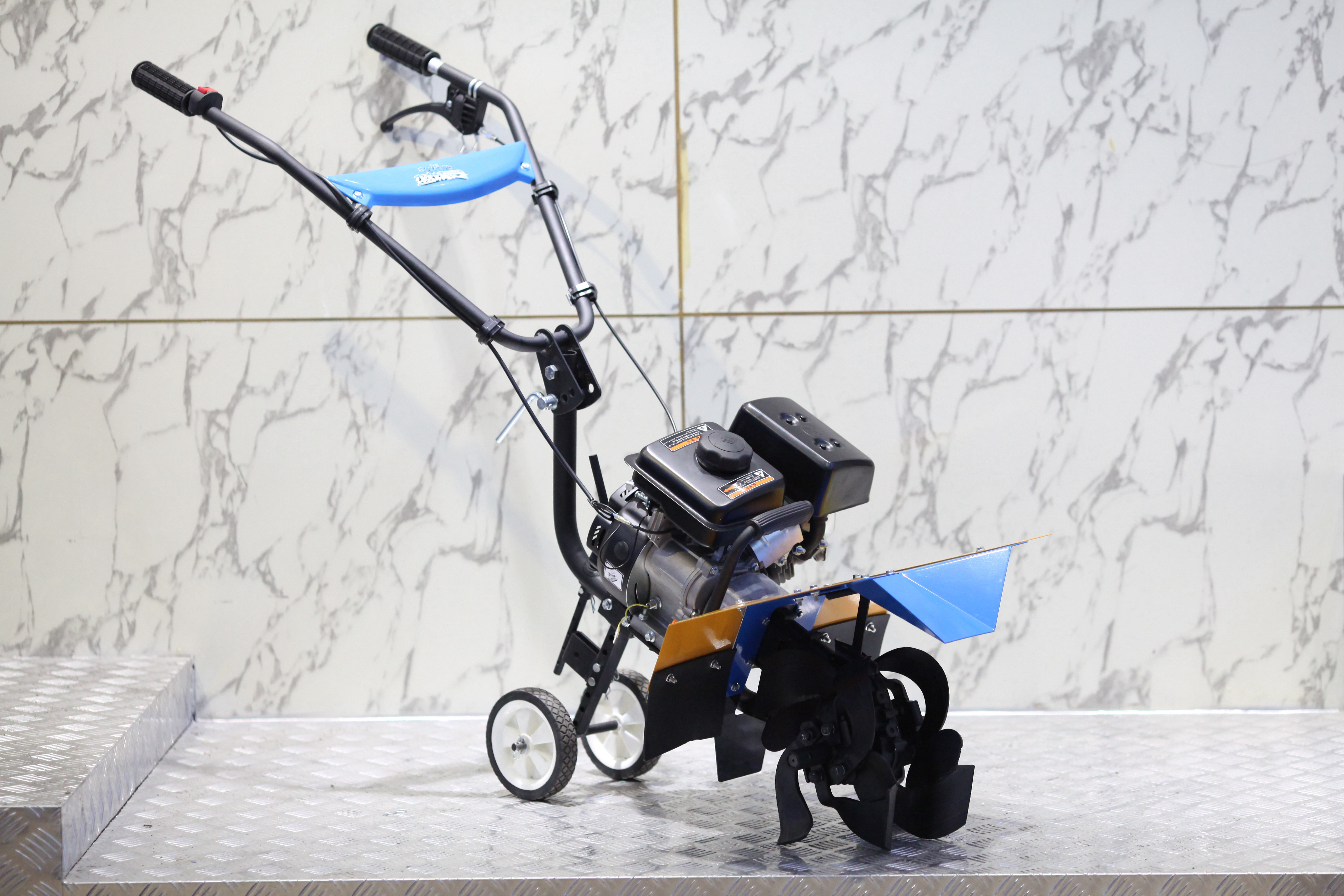 Gasoline Mini Tiller - Image 3