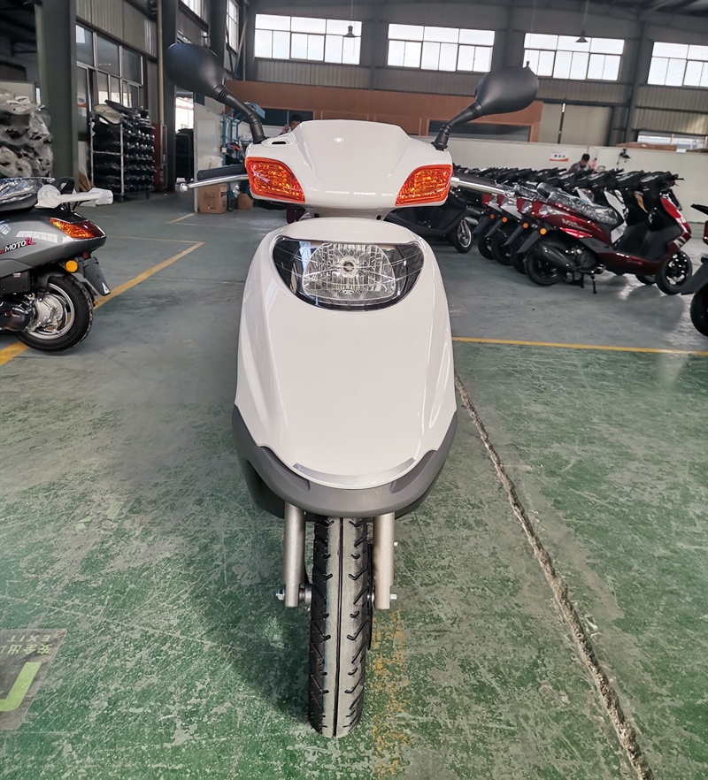 Full view of the GCC-2 oil scooter showing its compact design and frame.