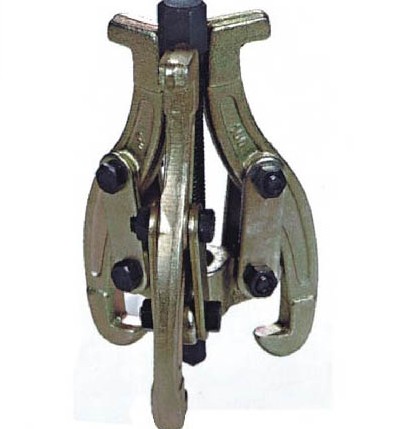 Three-Jaw Gear Puller