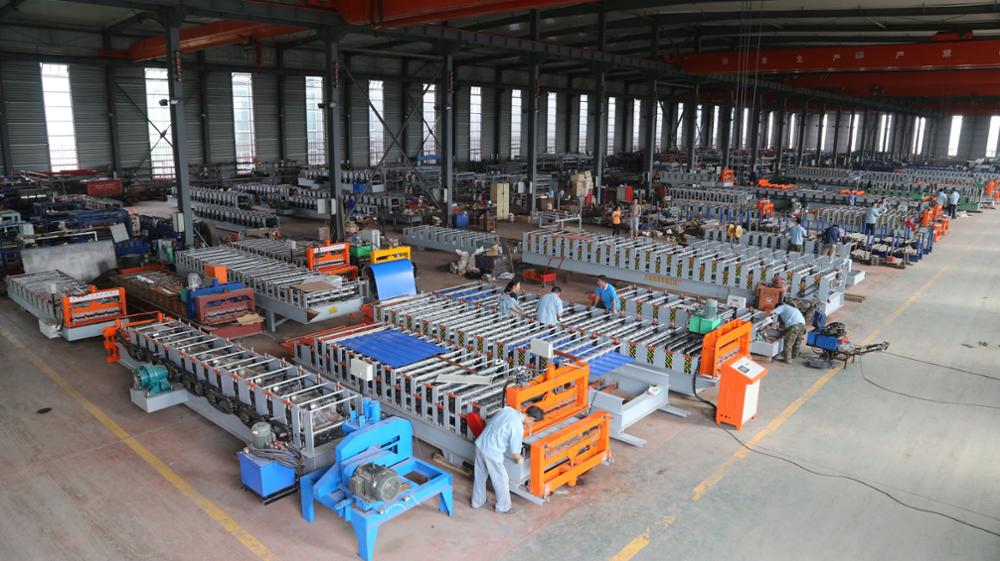 Full view of the industrial roll forming machine