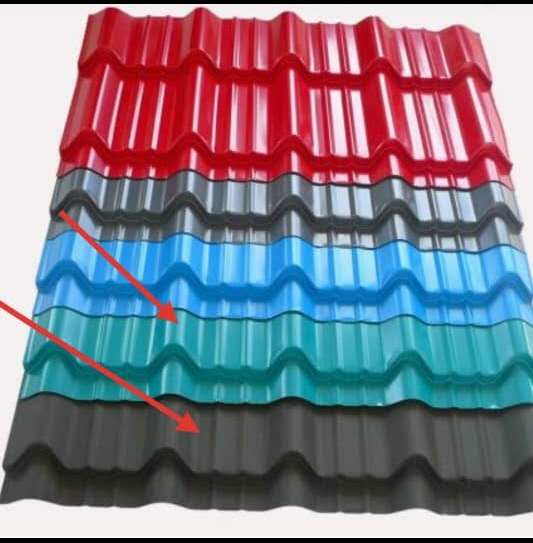 Variety of finished glazed tile roof sheets in different colors