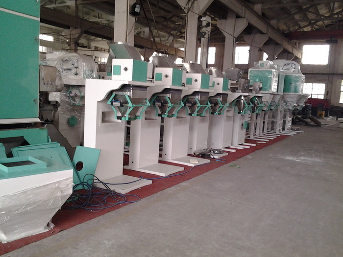 Automatic Granule Filling and Packing Machine