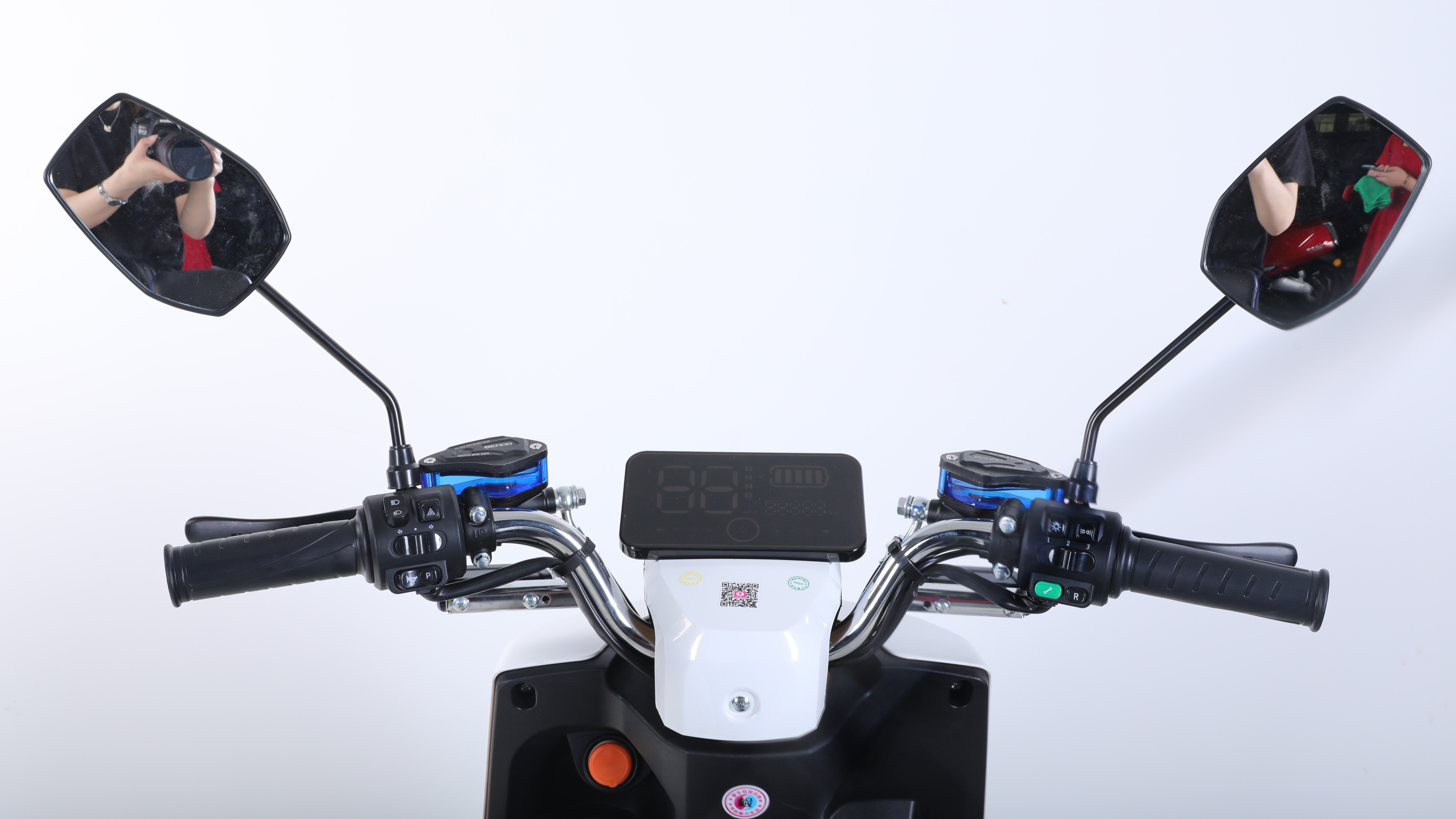 Side profile of the electric motorcycle