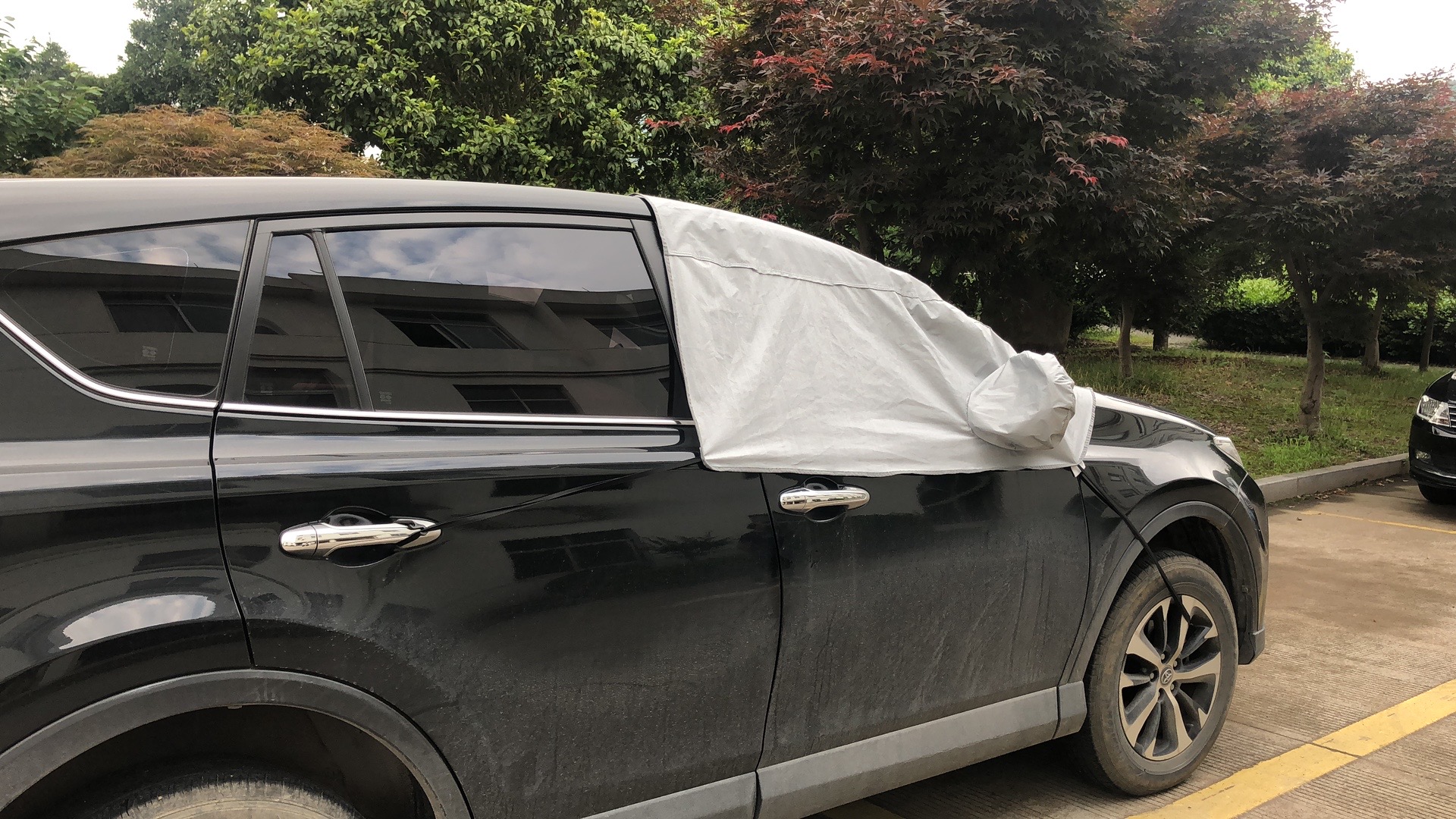 Half car cover easy storage car windshield snow cover - Image 2