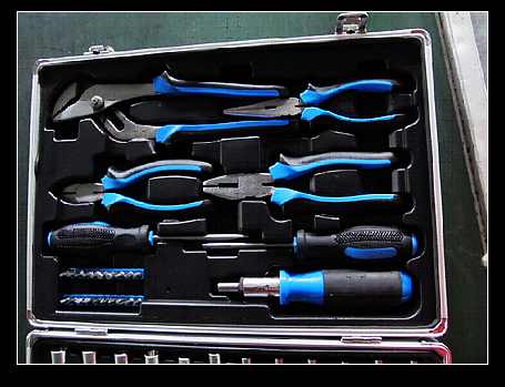 HAND TOOLS SET - Image 2